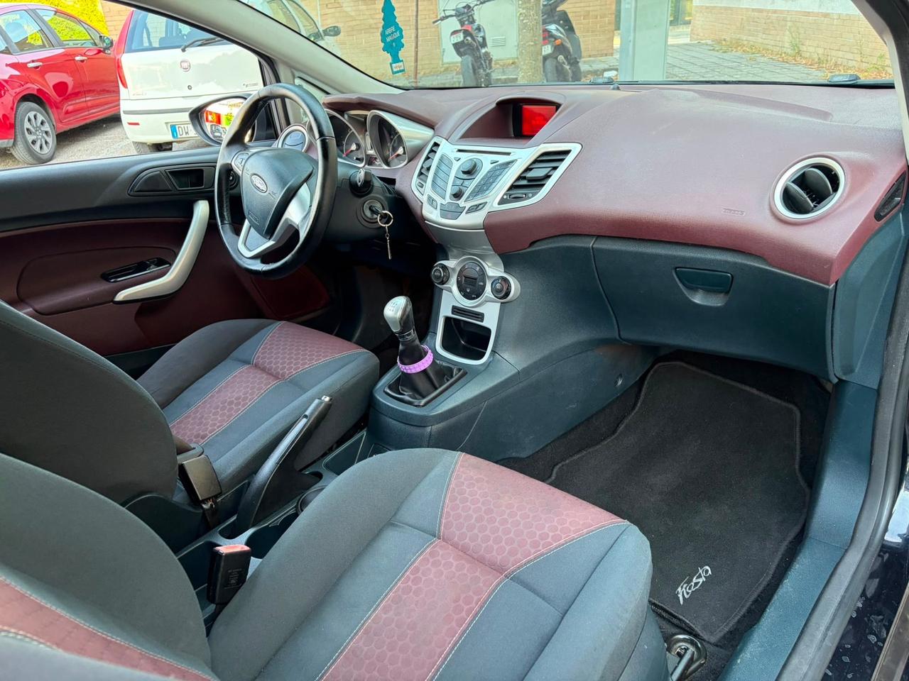Ford Fiesta 1.4 TDCi titanium