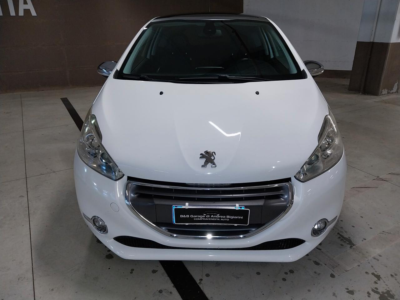 Peugeot 208 1.6 e-HDi 92 CV 3 porte Allure - ok neopatentati