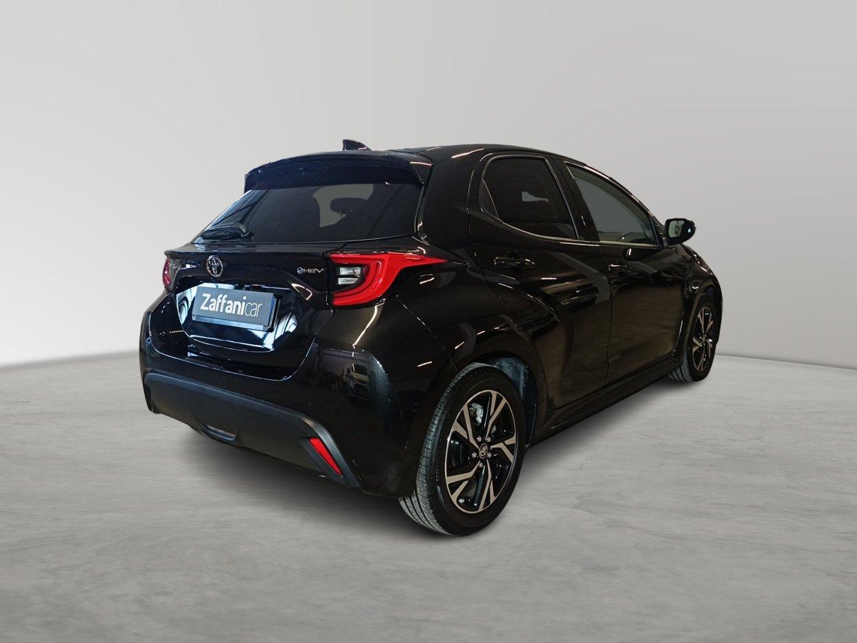 TOYOTA Yaris 4ª serie - Yaris 1.5 Hybrid 5 porte Trend
