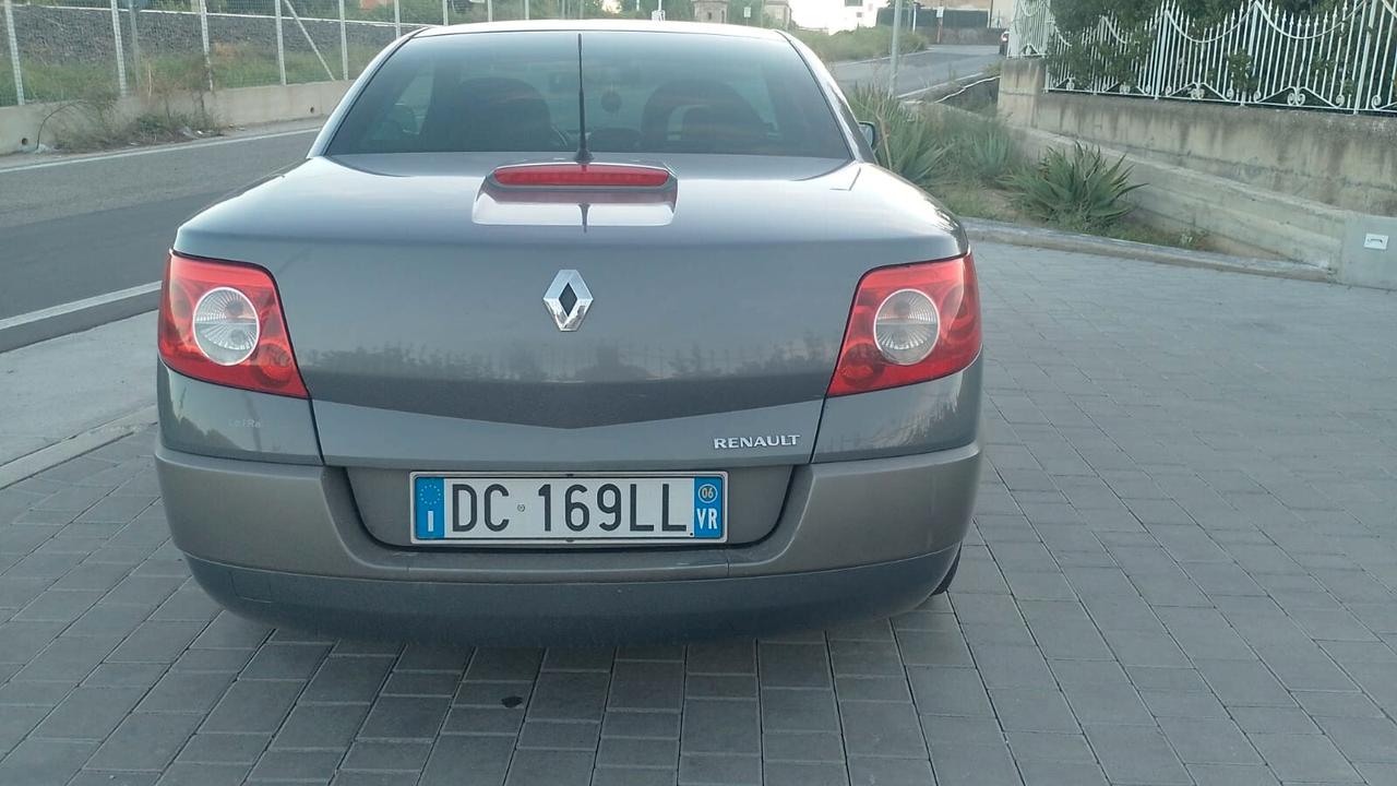Renault Mégane 1.6 16V - 2006