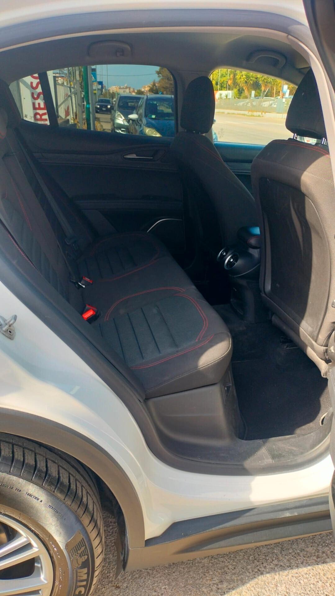 Alfa Romeo Stelvio 2.2 Turbodiesel 190 CV AT8 Q4 Ti