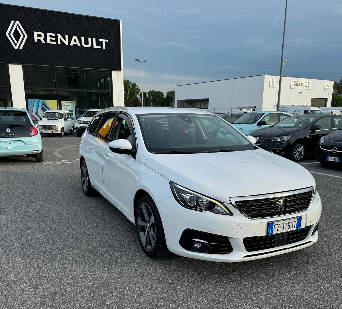 Peugeot 308 PureTech Turbo 130 S&S Allure