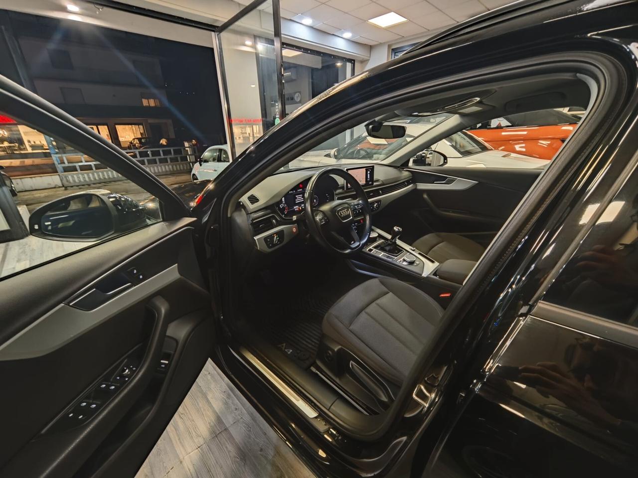 Audi A4 2.0 TDI 150 CV ultra Business