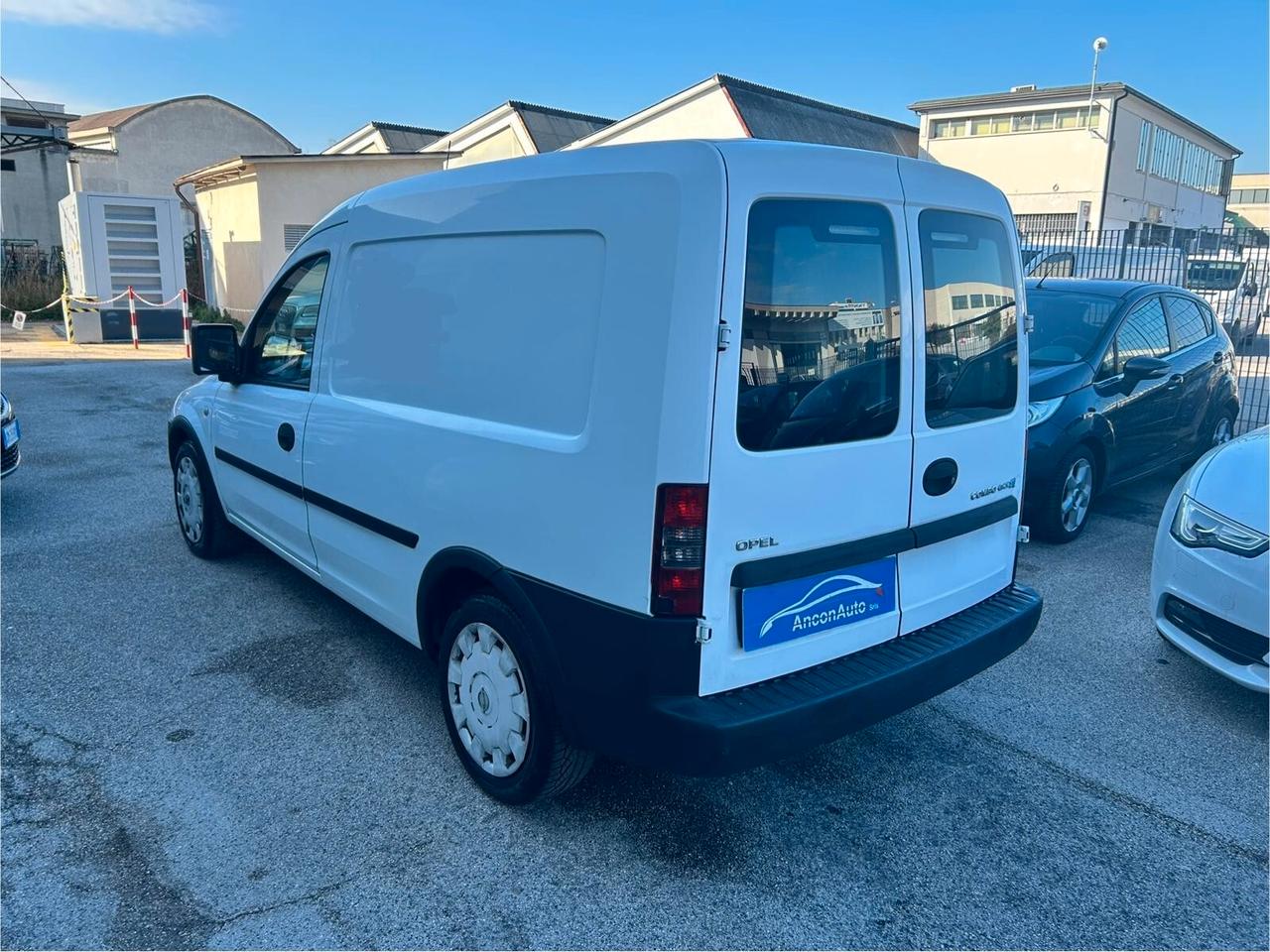 Opel Combo 1.6 METANO 2009