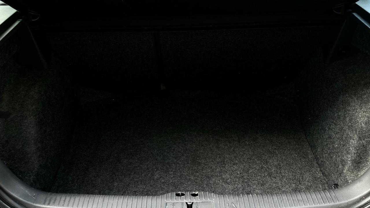 VOLKSWAGEN POLO 1.4 COMFORT BIFUEL-G 80CV