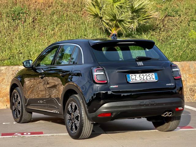 FIAT 600 HYBRID 145CV DCT MHEV+NAVI+RCAM+2PDC+LED