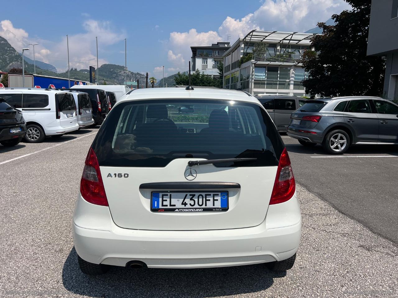 MERCEDES-BENZ A 160 BlueEFFICIENCY Premium