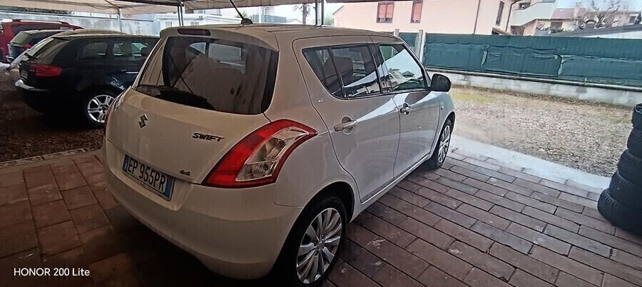 Suzuki Swift 1.2 VVT 4WD 5 porte B-Cool Start&Stop