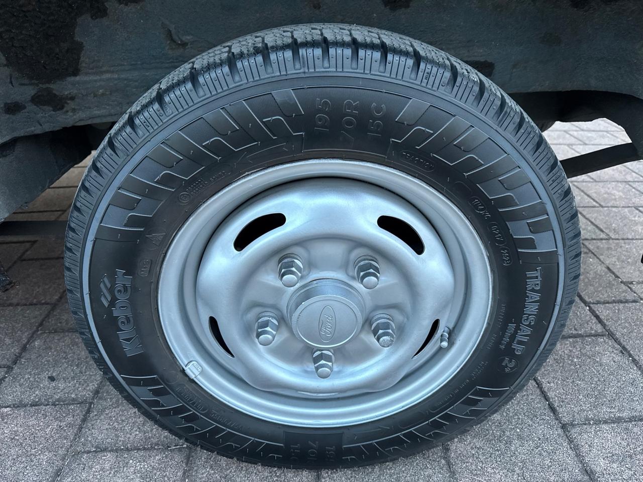 FORD TRANSIT 300S 2.2 TDCi 110CV