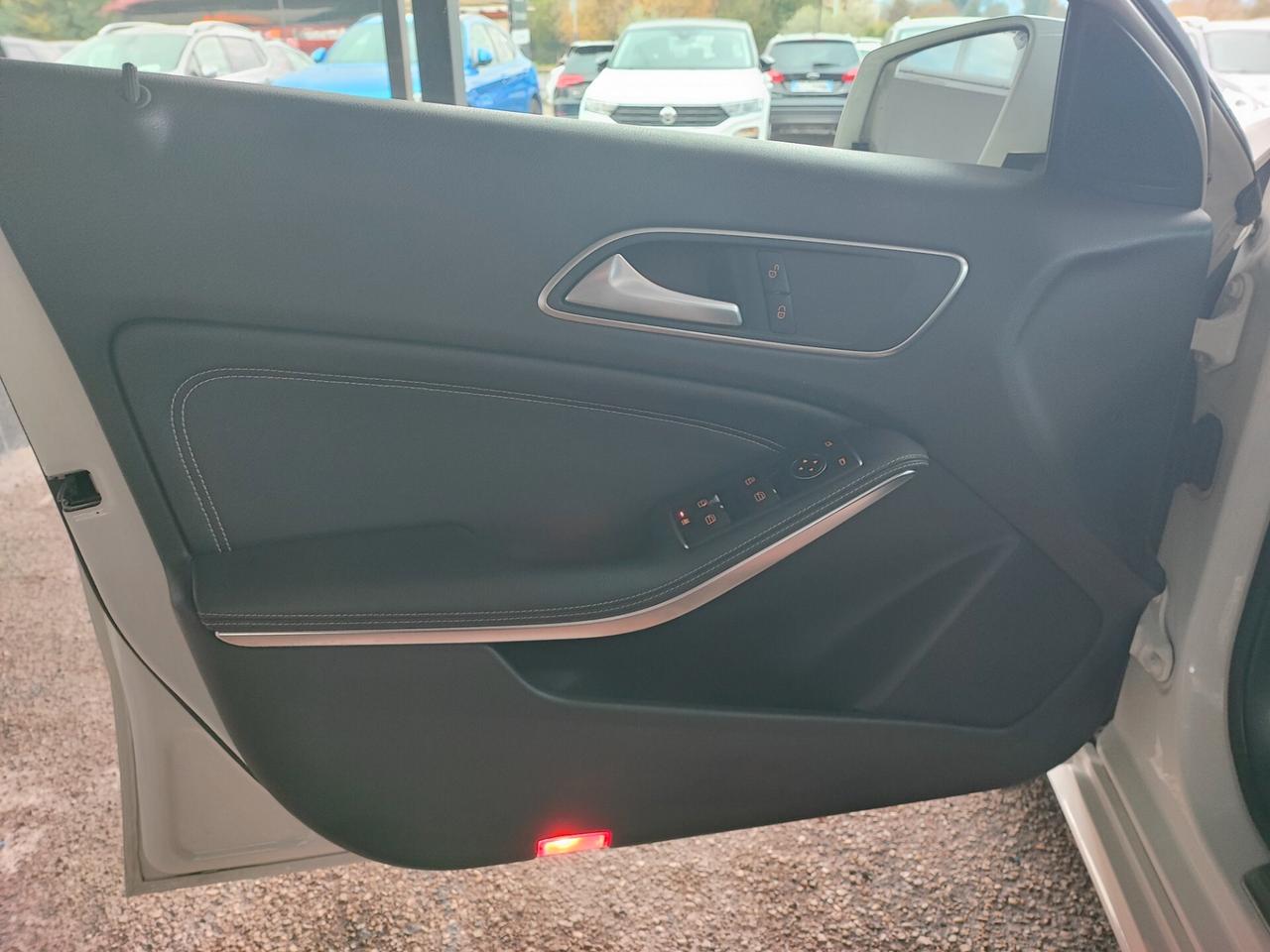 Mercedes-benz A 180 d Premium