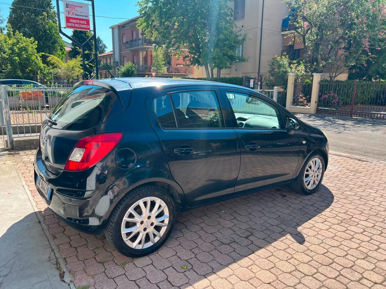Opel Corsa 1.2 Edition Benzina/Metano