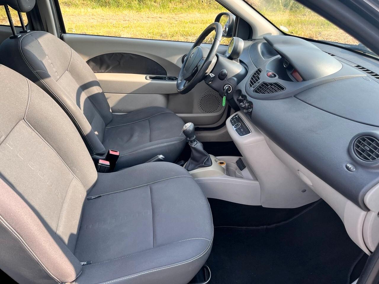 Renault Twingo 1.2 8V