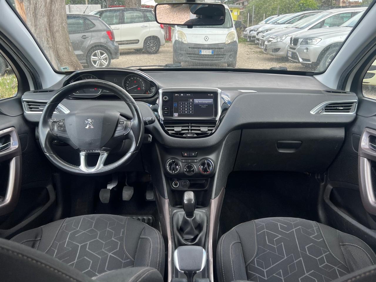 Peugeot 2008 BlueHDi 100 Black Matt Finanziabile