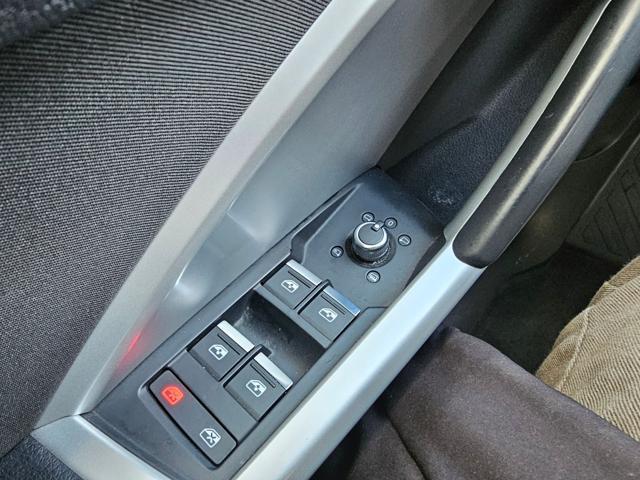 AUDI Q3 35 TDI S tronic Business