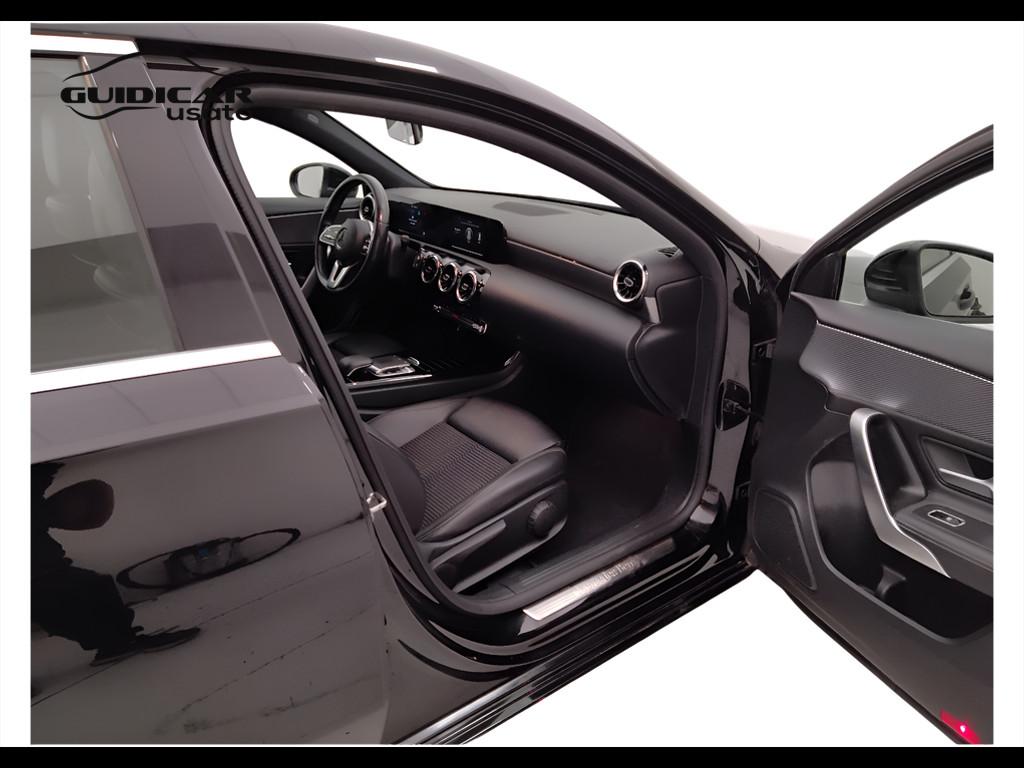 Mercedes-Benz Classe A - W177 2018 - A 180 d Sport auto