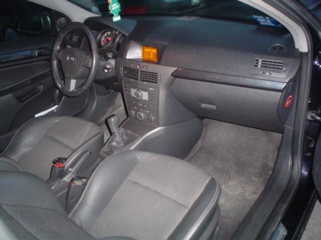 Opel Astra GTC 1.9 16V CDTI 150CV Cosmo