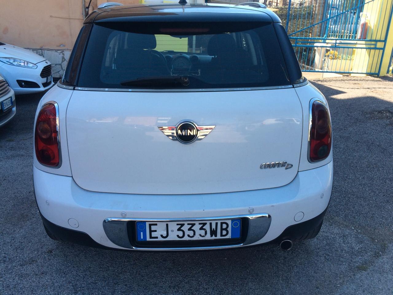 2011 Mini Cooper D Countryman 1.6 tagliandata !! per neopatentati!!!