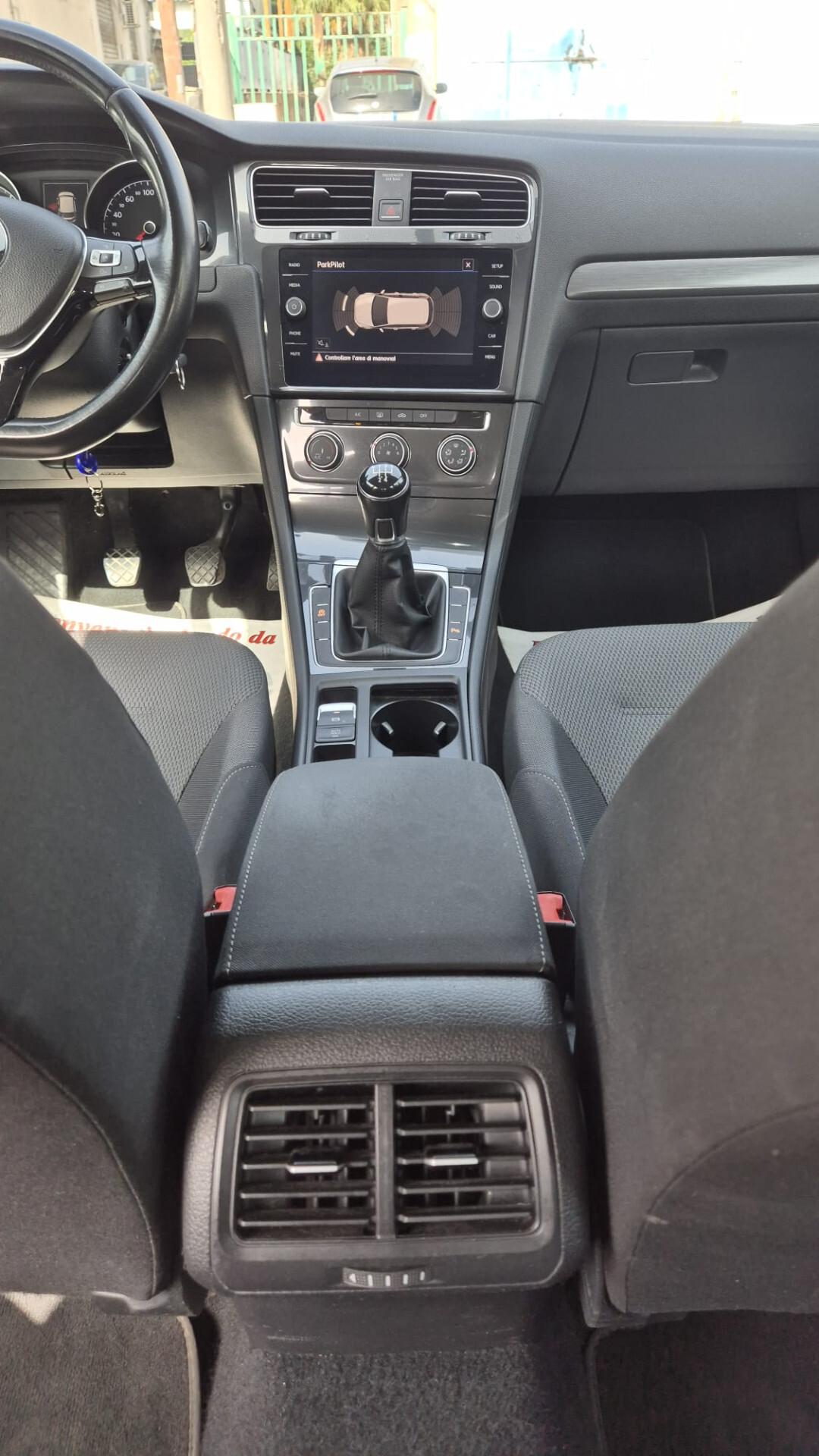 Volkswagen Golf 1.6 TDI 115 CV 5p. Business BlueMotion Technology