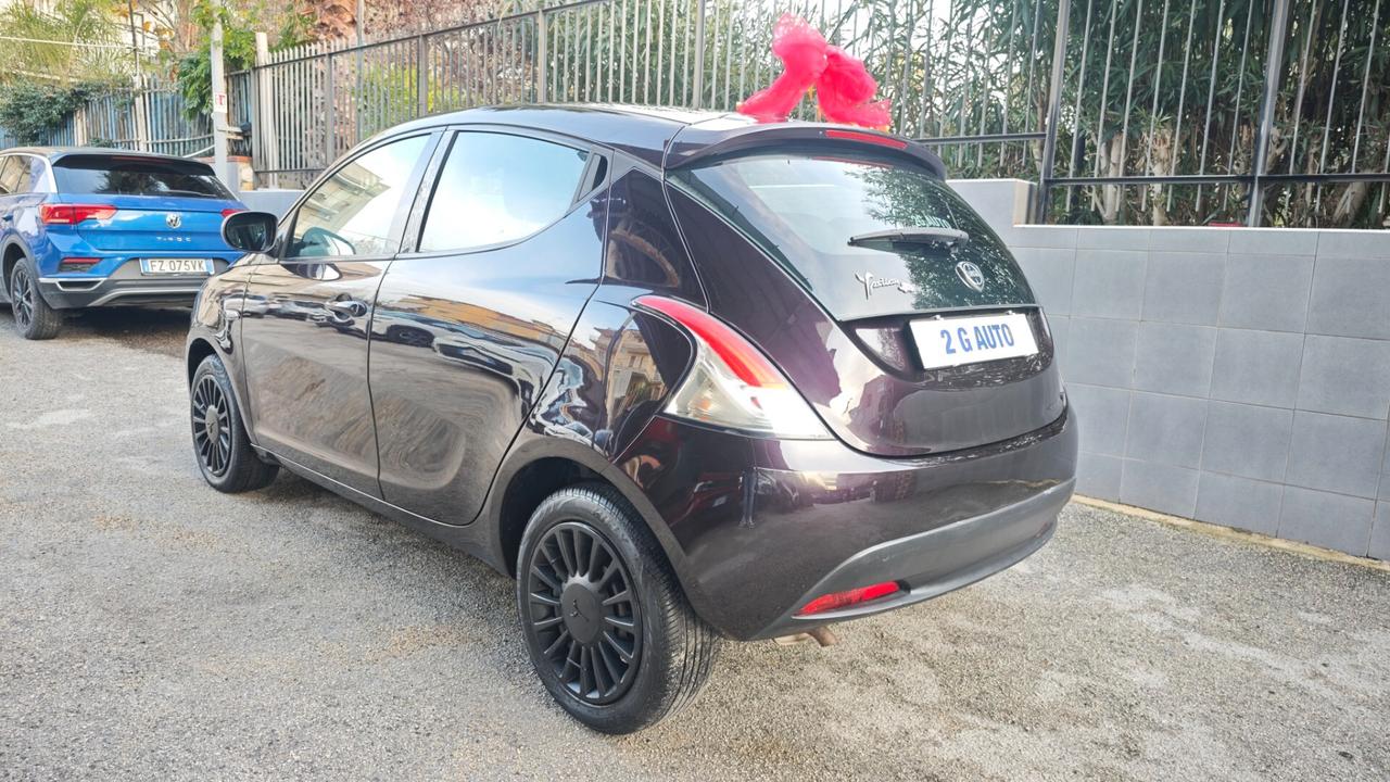 Lancia Ypsilon 1.2 69 CV 5 porte GPL Ecochic Gold