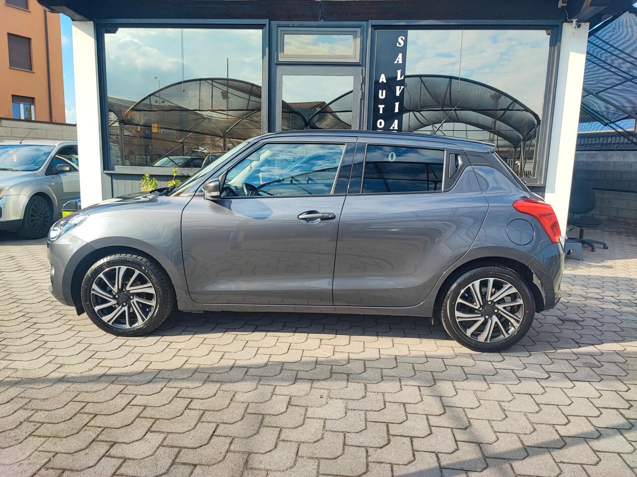 Suzuki Swift 1.2 Hybrid Top FULL-LED