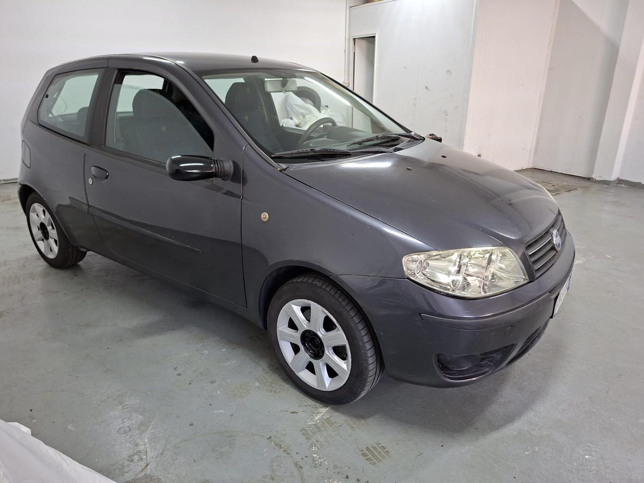 Fiat Punto 1.9 JTD 3 porte Dynamic
