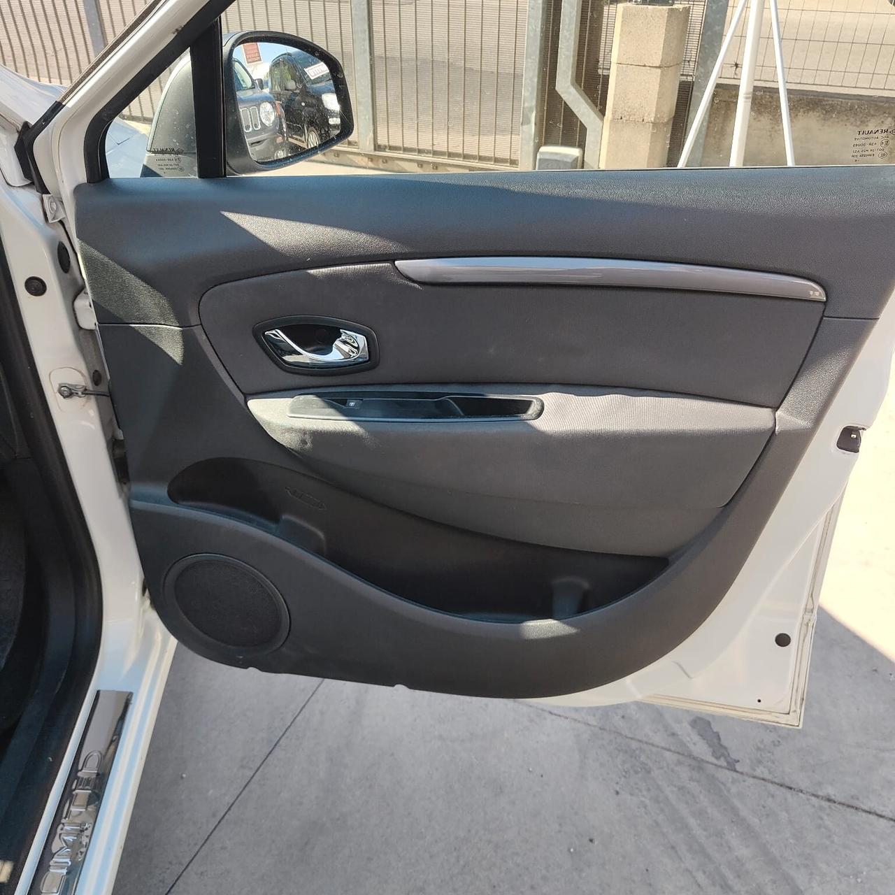 Renault Scenic Scénic XMod dCi 110 CV Start&Stop Energy Limited