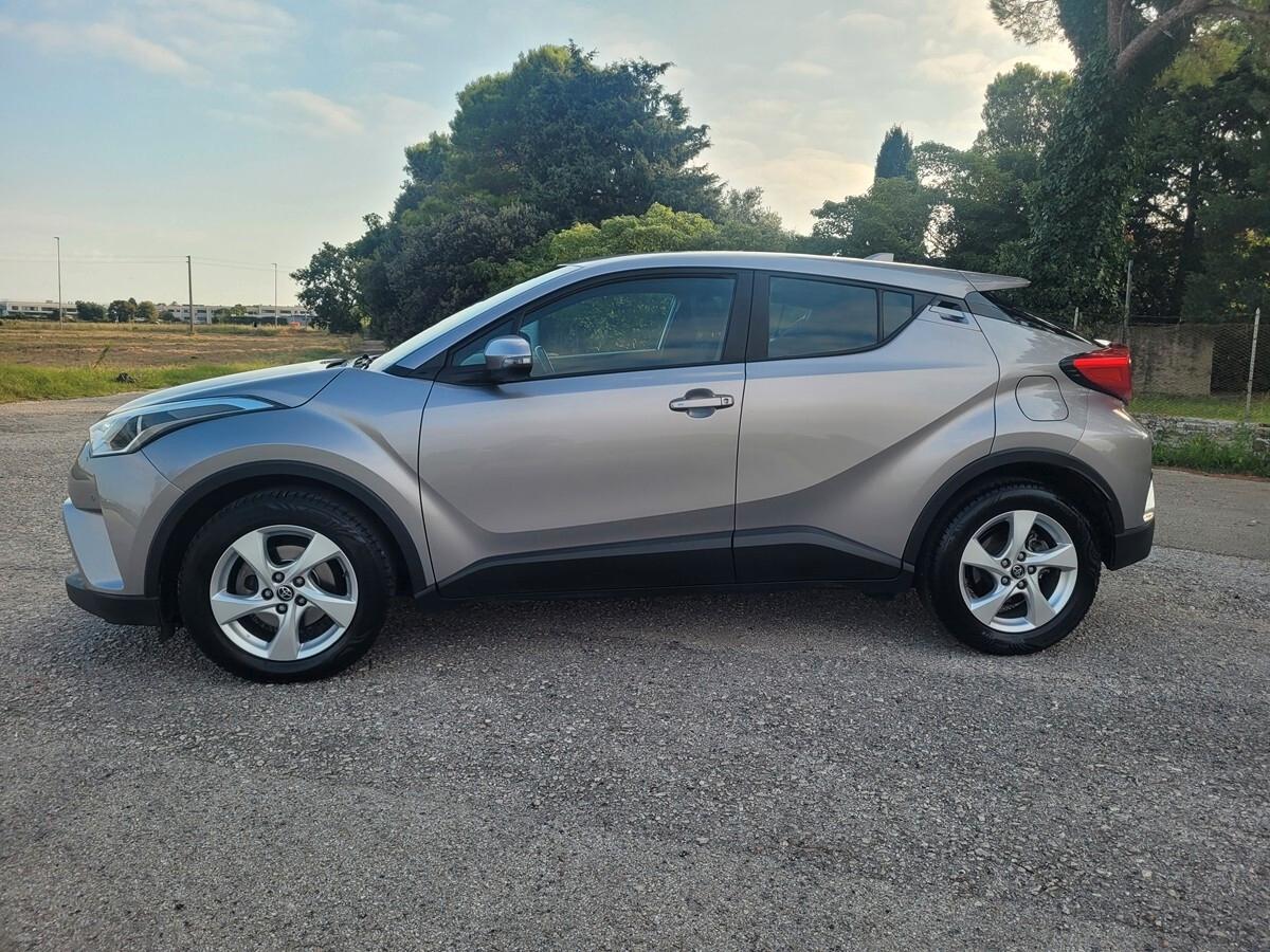 Toyota C-HR 1.2 Turbo CVT 4WD Active