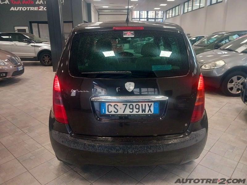 Lancia Musa 1.4 16V Platino