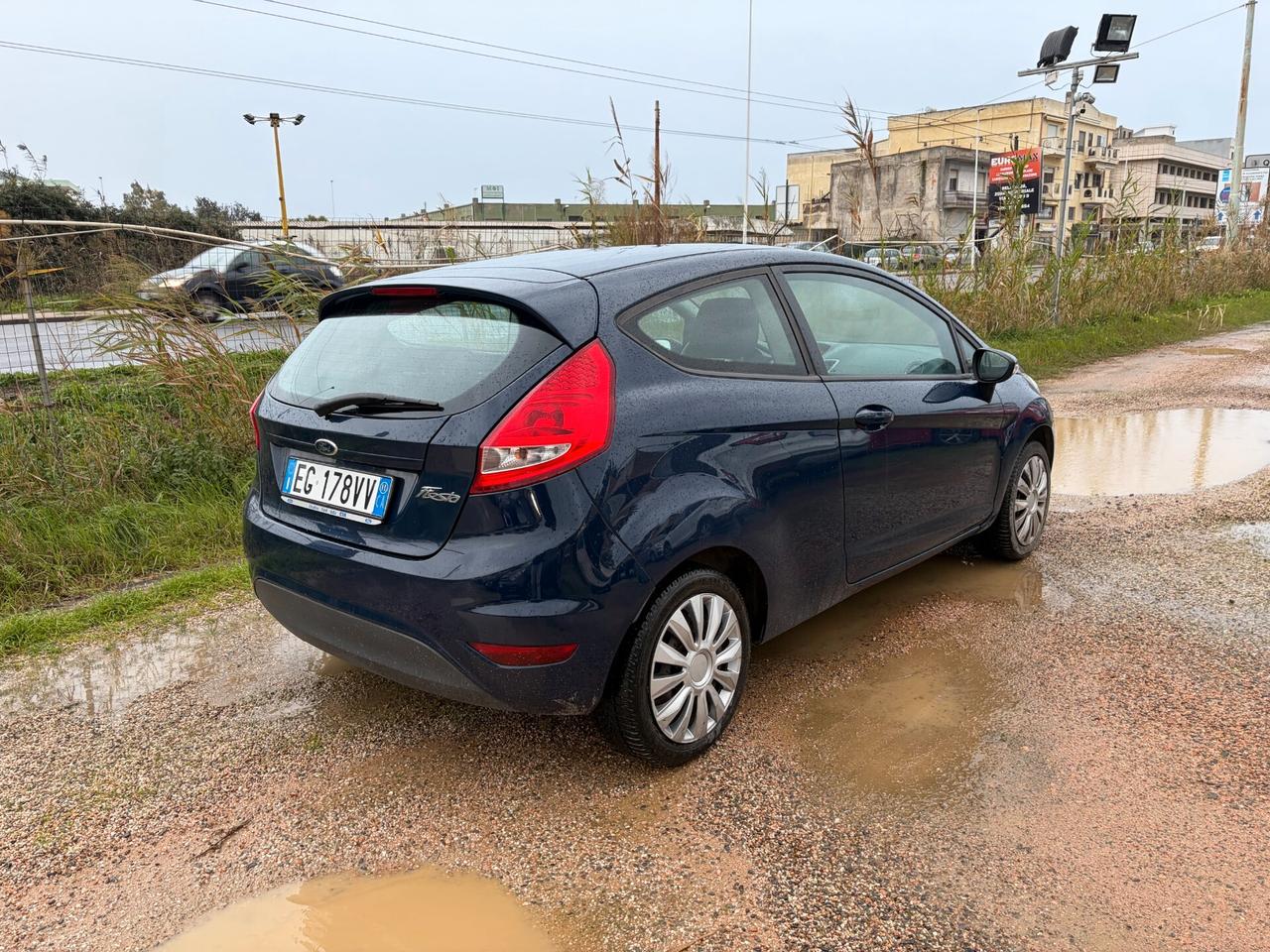 FORD FIESTA 1.2 ANNO 2011 KM 146.000 ADATTA NEOPATENTATI