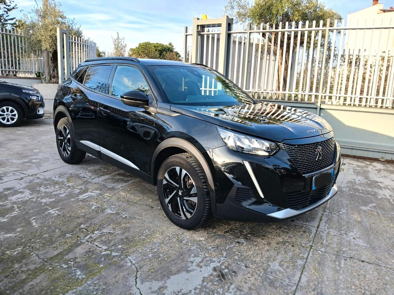 Peugeot 2008 BlueHDi 130 S&S EAT8 Active Pack