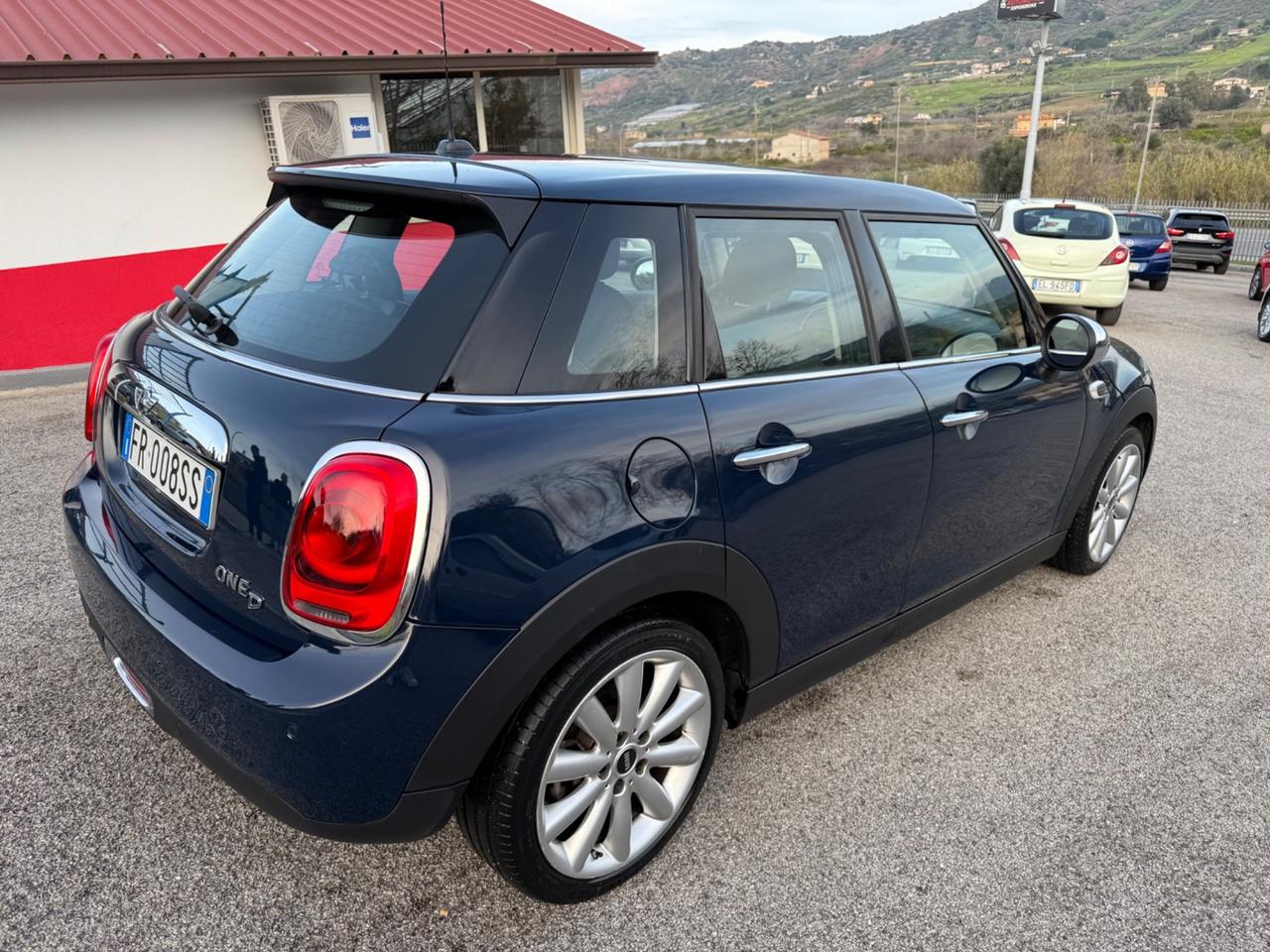 Mini Mini 1.5 Cooper D Business 5 porte