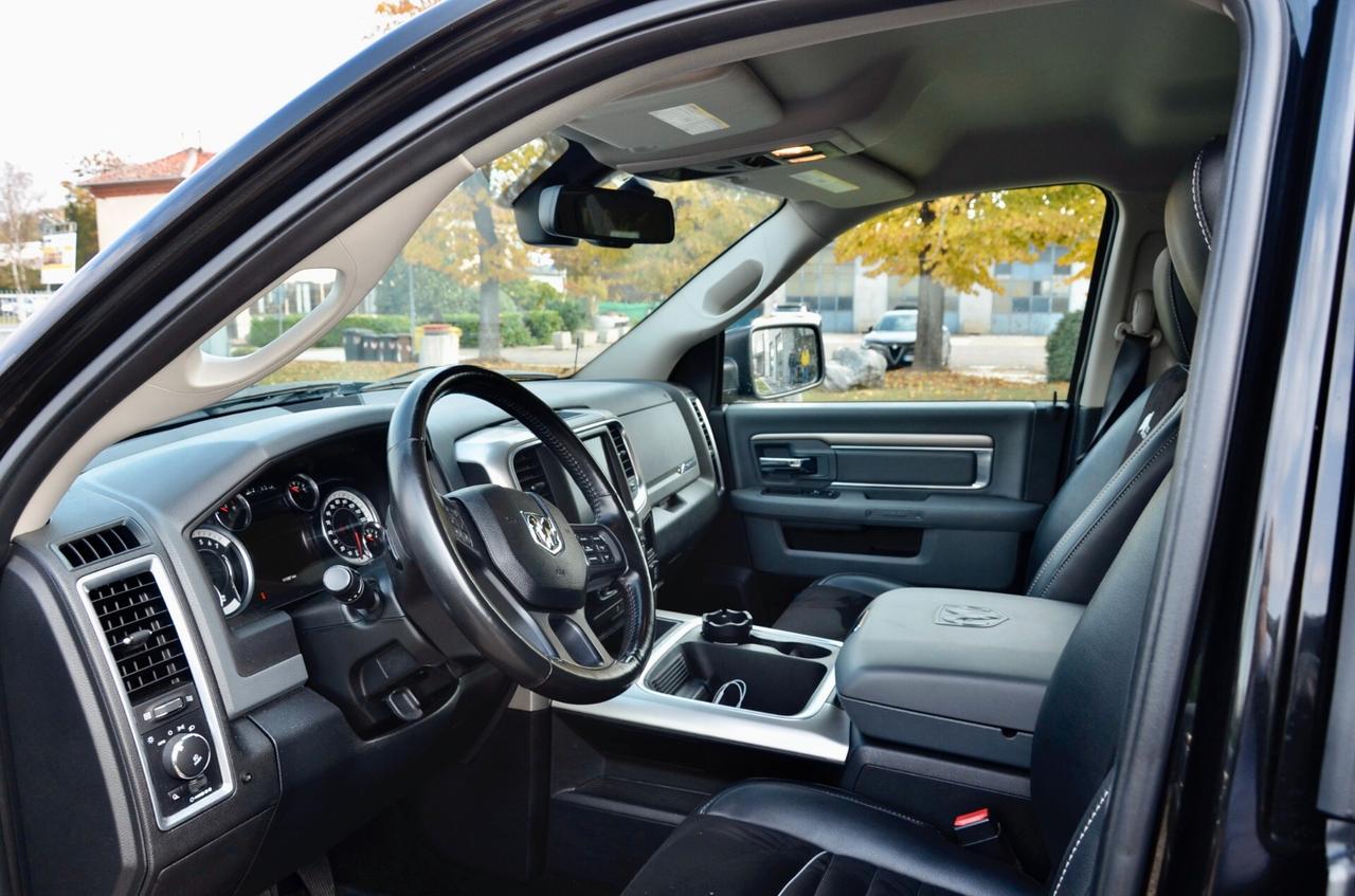 Dodge RAM 1500 5.7 V8 BIG HORN 401cv AT8