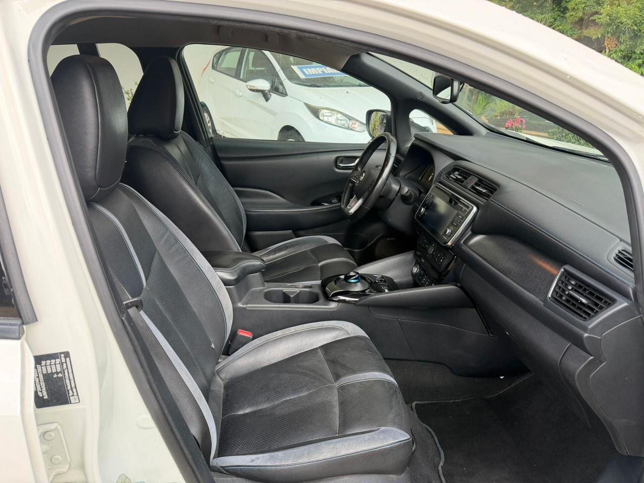Nissan Leaf N-Connecta