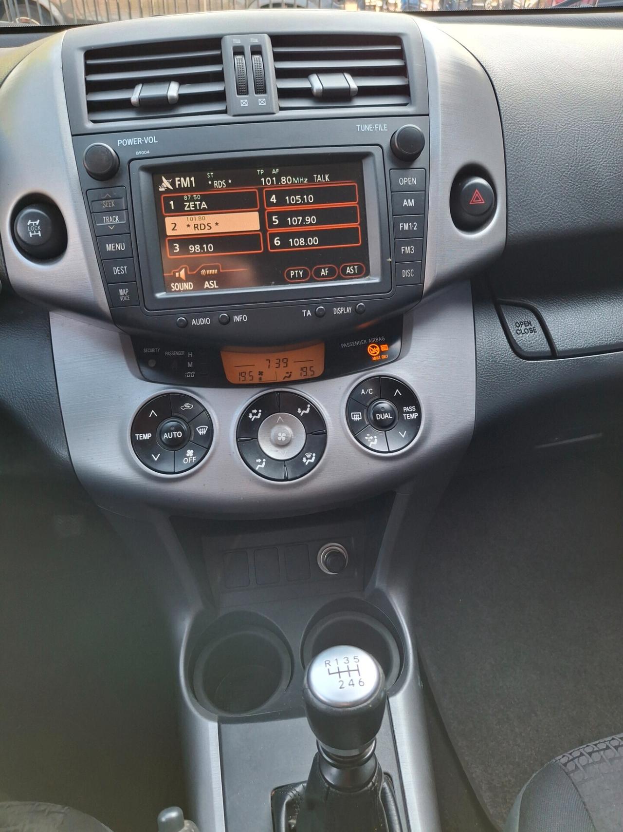 Toyota RAV4-2.2 D-4D 136 CV. Sol*GANCIO TRAINO*