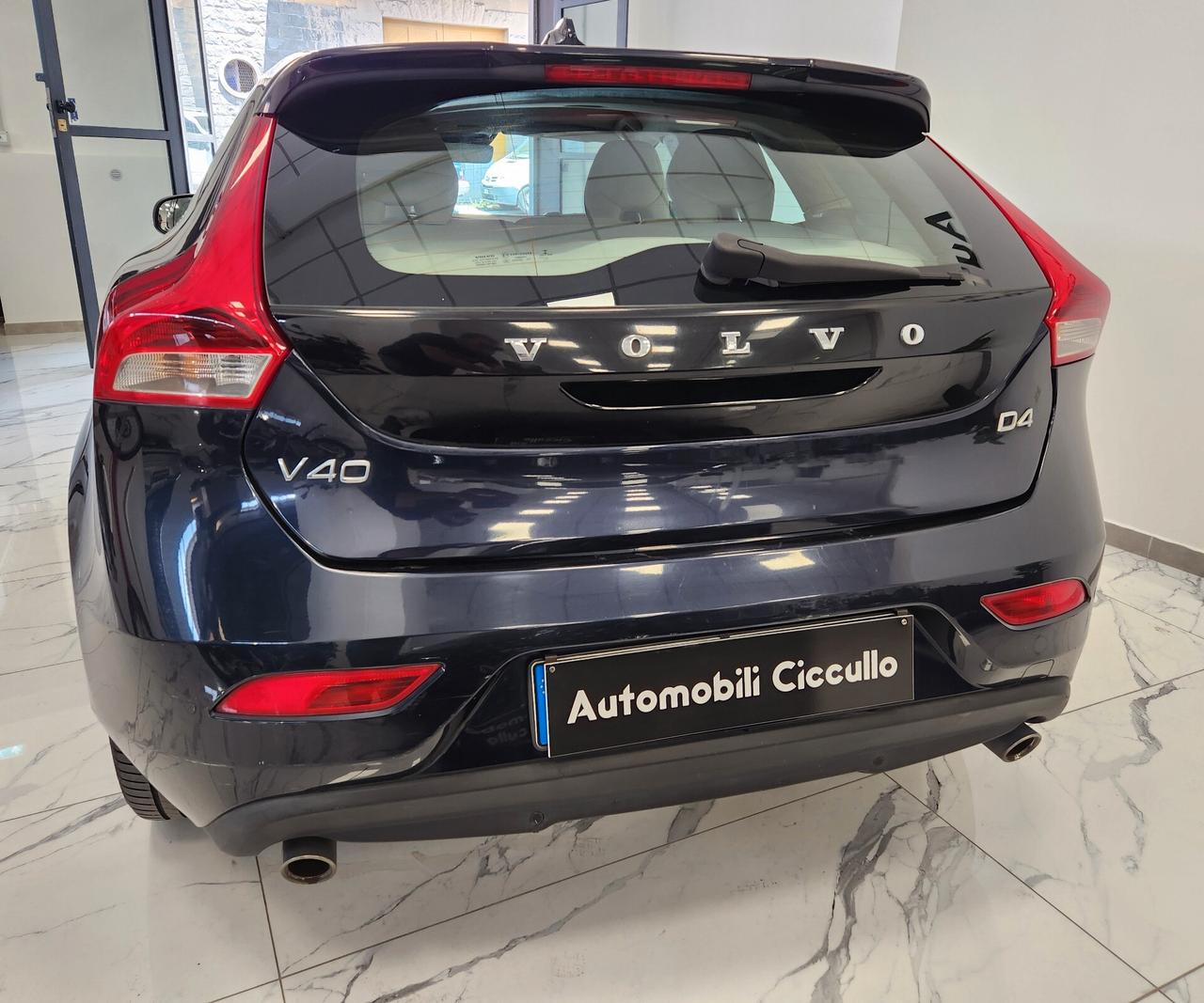 Volvo V40 D4 Geartronic R-design Kinetic
