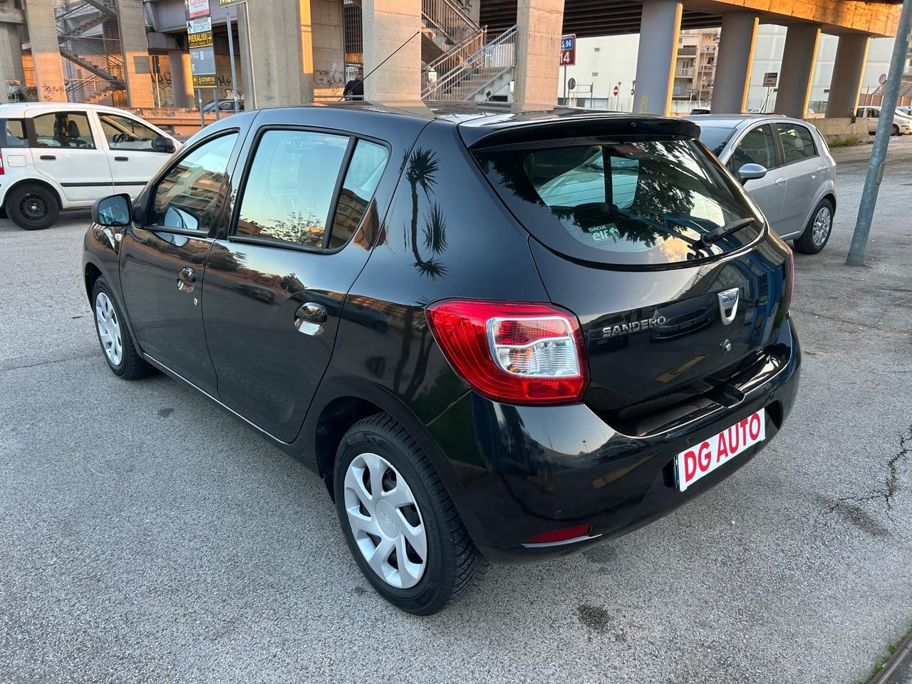 Dacia Sandero Gpl casa madre 1.2 benz 75 cv 2015