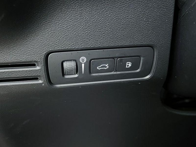 Volvo XC40 XC40 T4 Recharge Plug-in Hybrid automatico Core