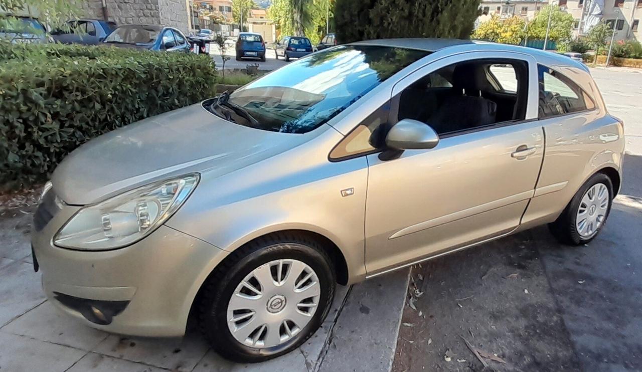 Opel Corsa 1.2 3 porte Club