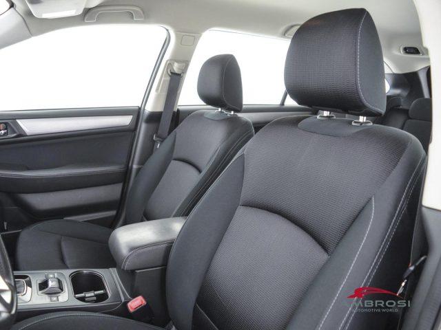 SUBARU OUTBACK 2.0d Lineartronic Free