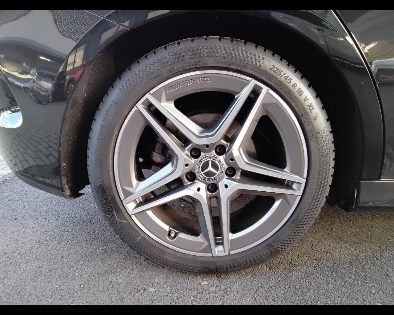 Mercedes-Benz Classe B - W247 2023 - B 180 AMG Line Advanced Plus auto