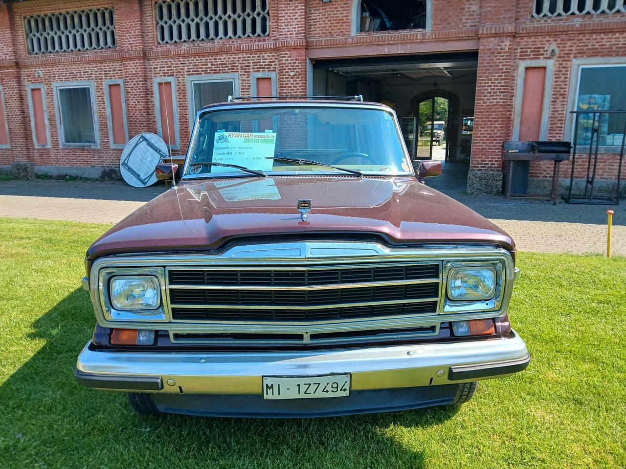 Jeep Wagoneer Limited 5.9 V8
