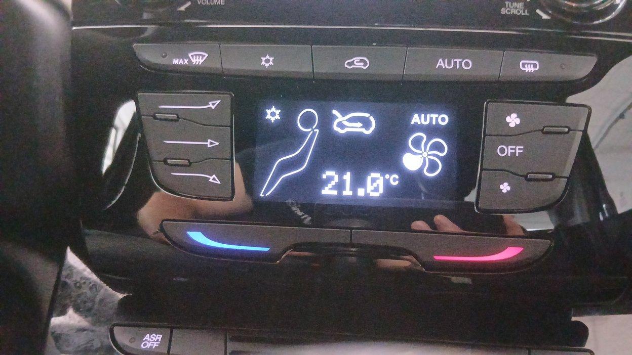 LANCIA Ypsilon 3ª serie - Ypsilon 1.2 69 CV 5 porte GPL Ecochic Pla