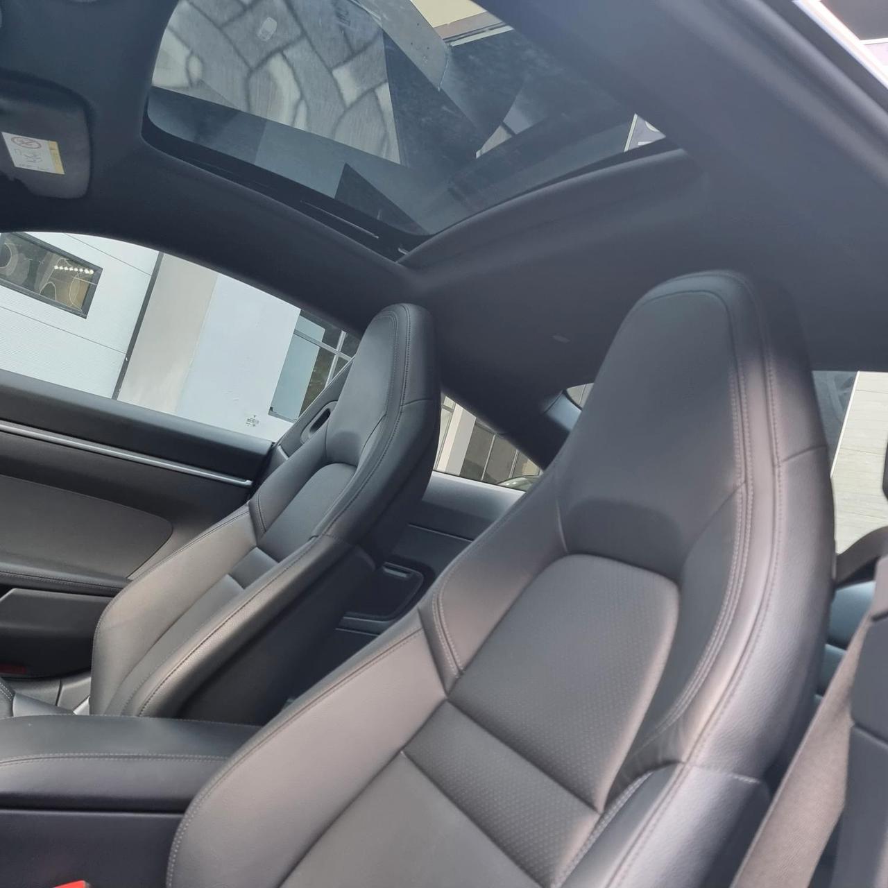 Porsche 992 Coupe 911 3.0 Carrera SPORT DESIGN+PANORAMA