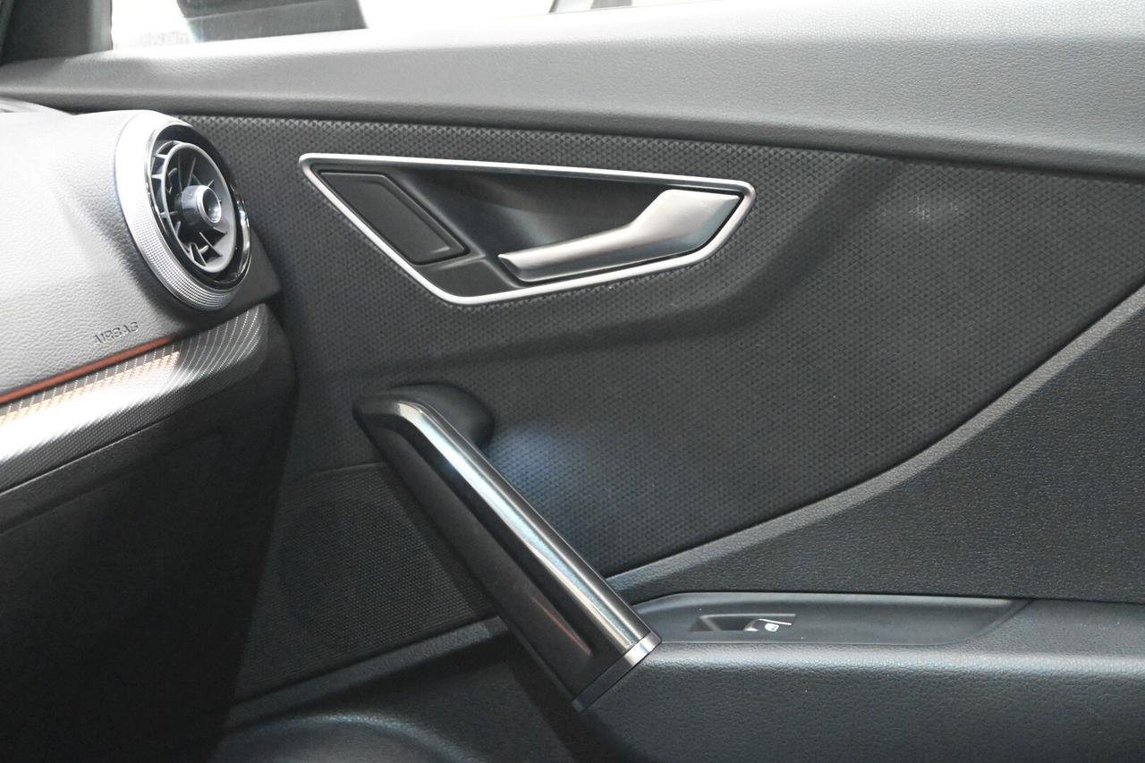 AUDI Q2 Q2 35 TDI quattro S tronic S line Edition