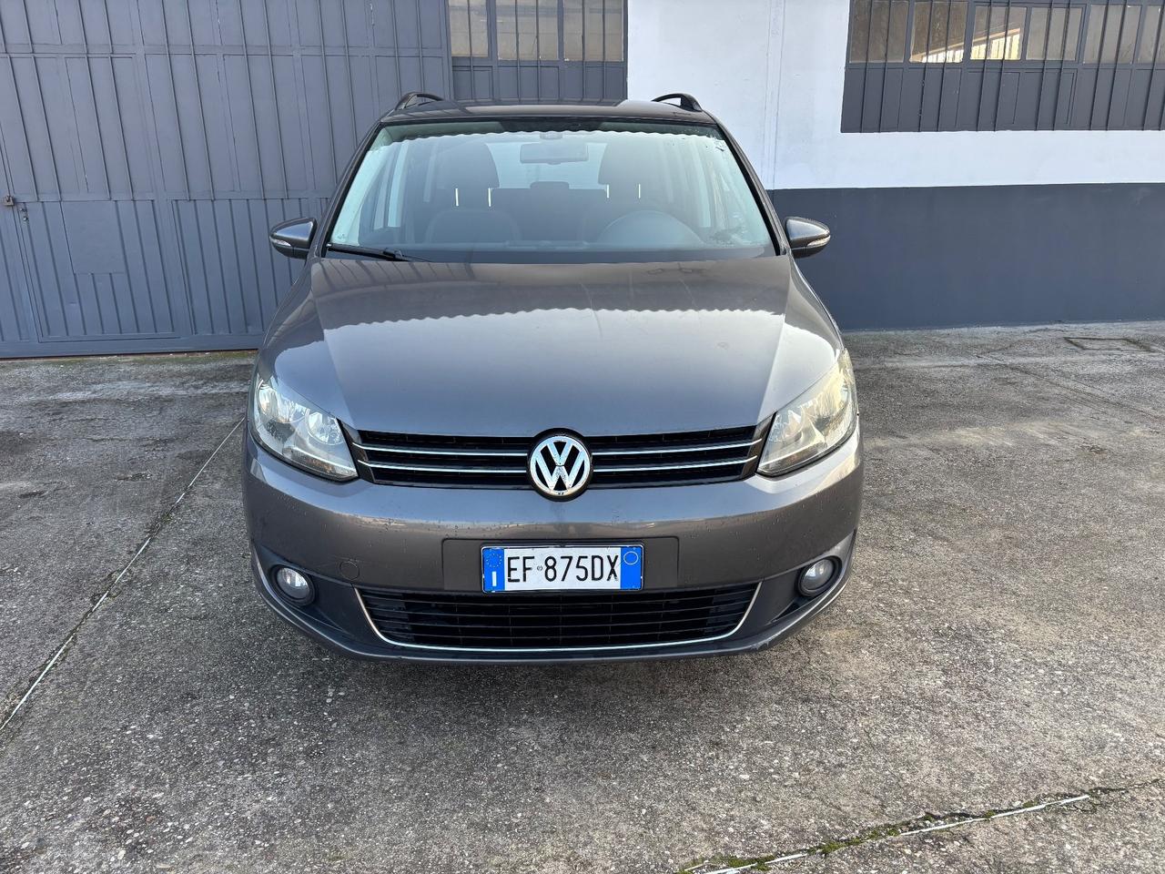 Volkswagen Touran 1.6 TDI.7 posti.Problemi motore