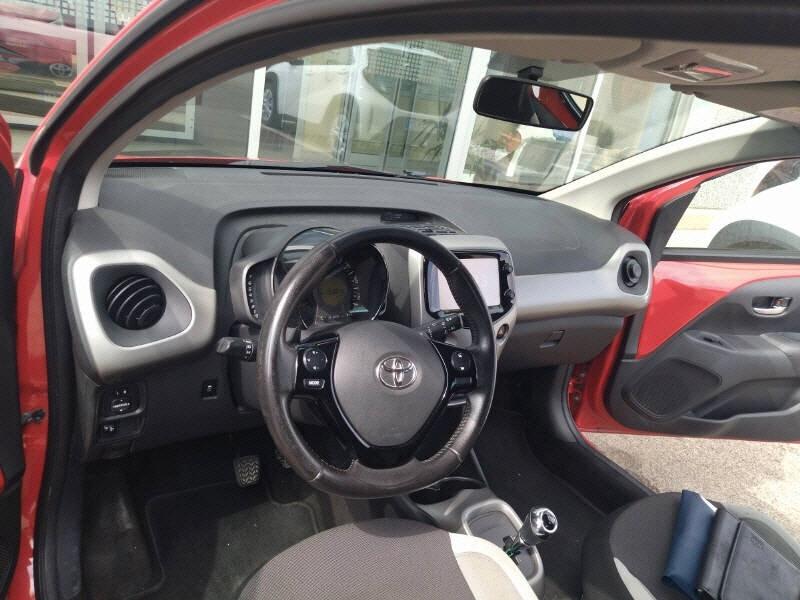 Toyota Aygo 1.0 VVT-i 69 CV 5 porte x-play TSS MMT