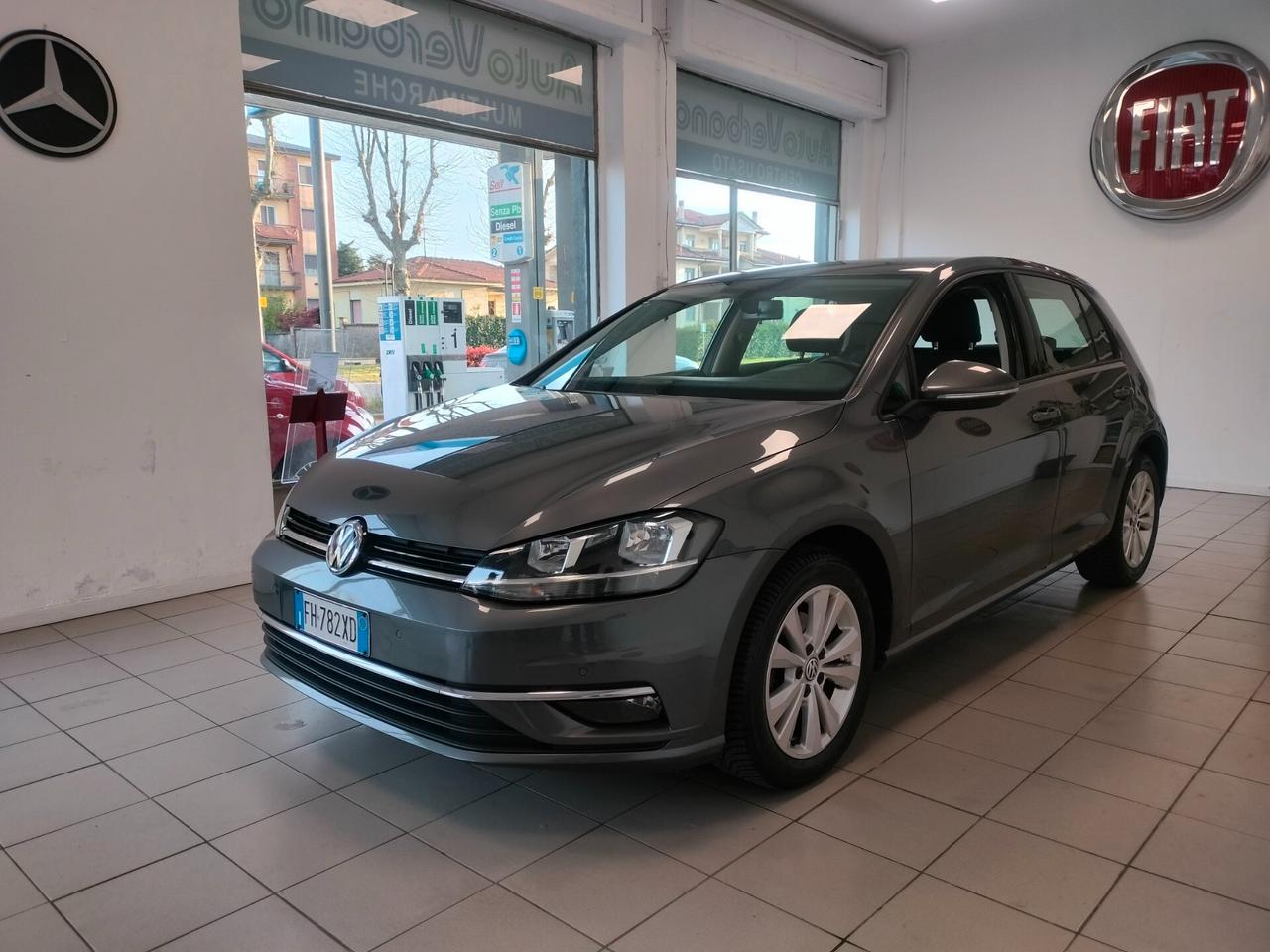Volkswagen Golf 1.0 TSI 110 CV 5p. Business BlueMotion Technology