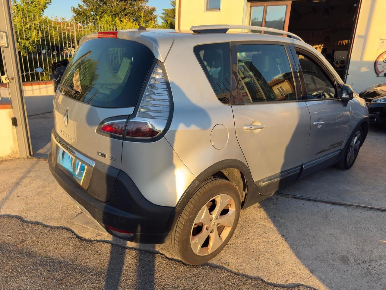 Renault Scenic Scénic 1.5 dCi 110CV Bose Cross