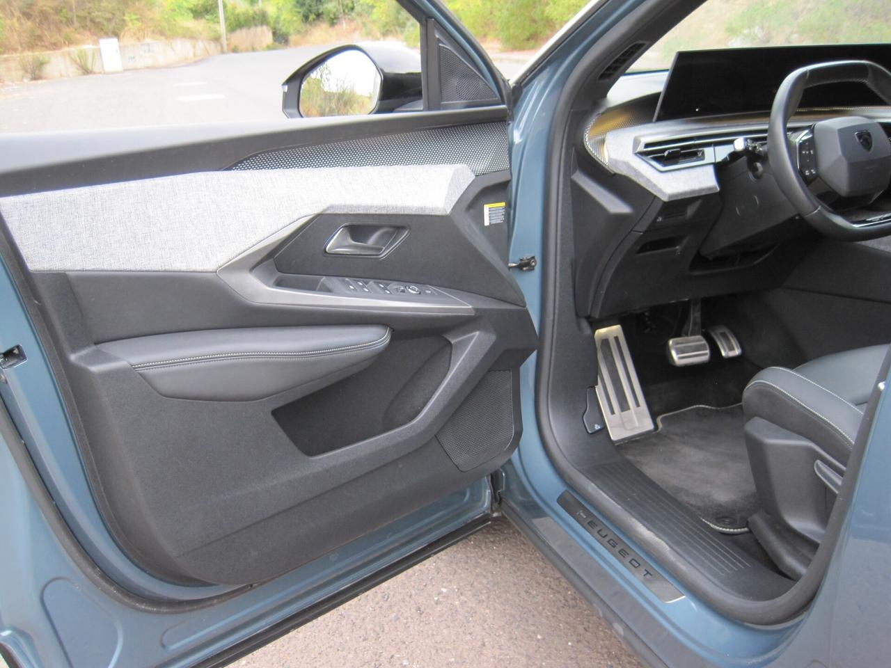 Peugeot 3008 Hybrid 145 e-DCS6 GT