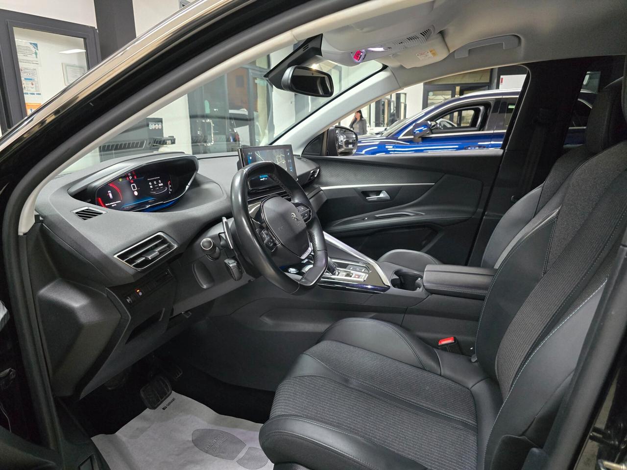 Peugeot 3008 BlueHDi 130 S&S EAT8 Allure